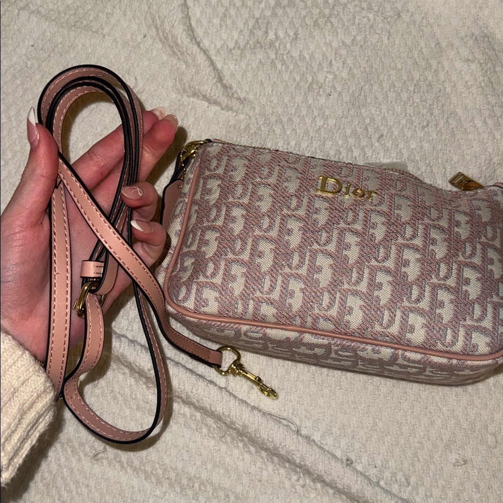 Faux Dior Pink and Cream Shoulder Bag - Picture 3 of 8